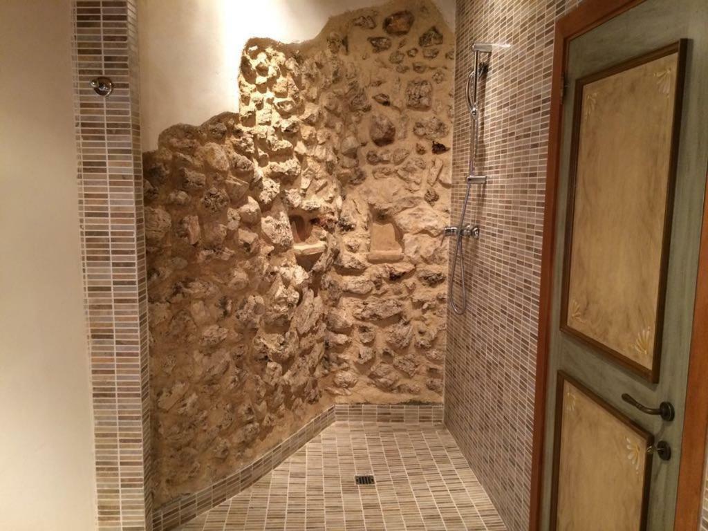 カステル・デル・モンテ Casa Lauraヴィラ エクステリア 写真