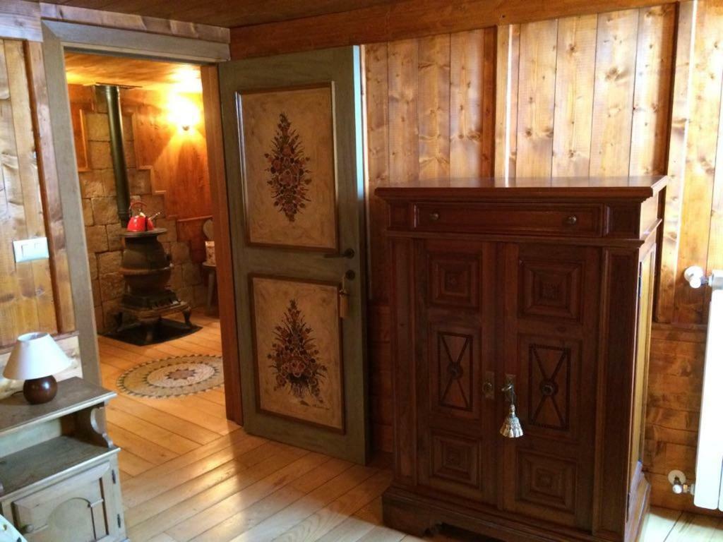 カステル・デル・モンテ Casa Lauraヴィラ エクステリア 写真