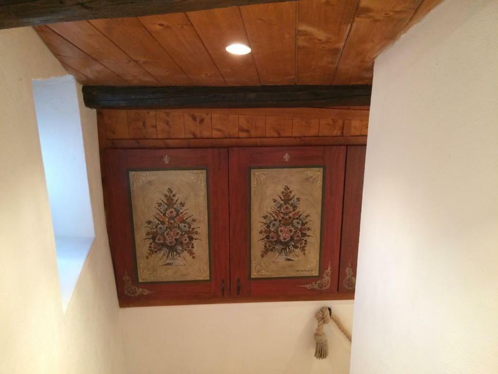 カステル・デル・モンテ Casa Lauraヴィラ エクステリア 写真