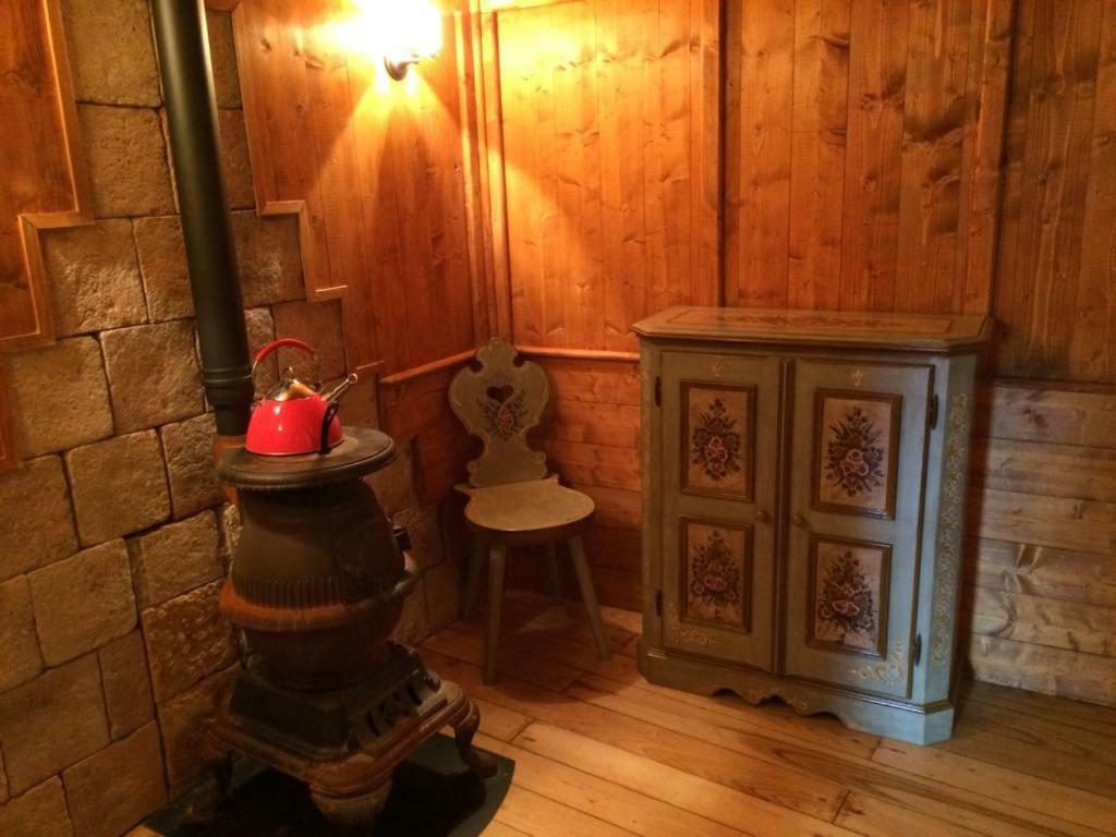 カステル・デル・モンテ Casa Lauraヴィラ エクステリア 写真
